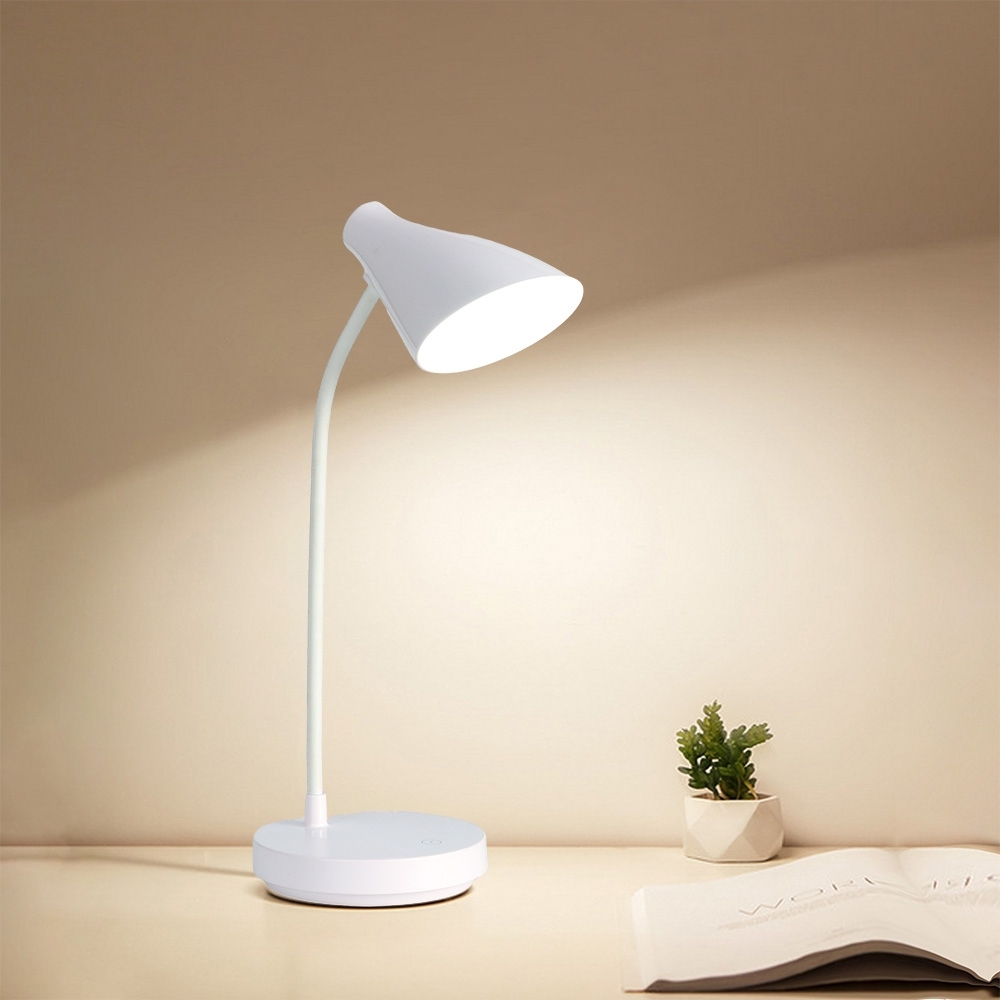 Luminária Articulável em Led Recarregável — BCO