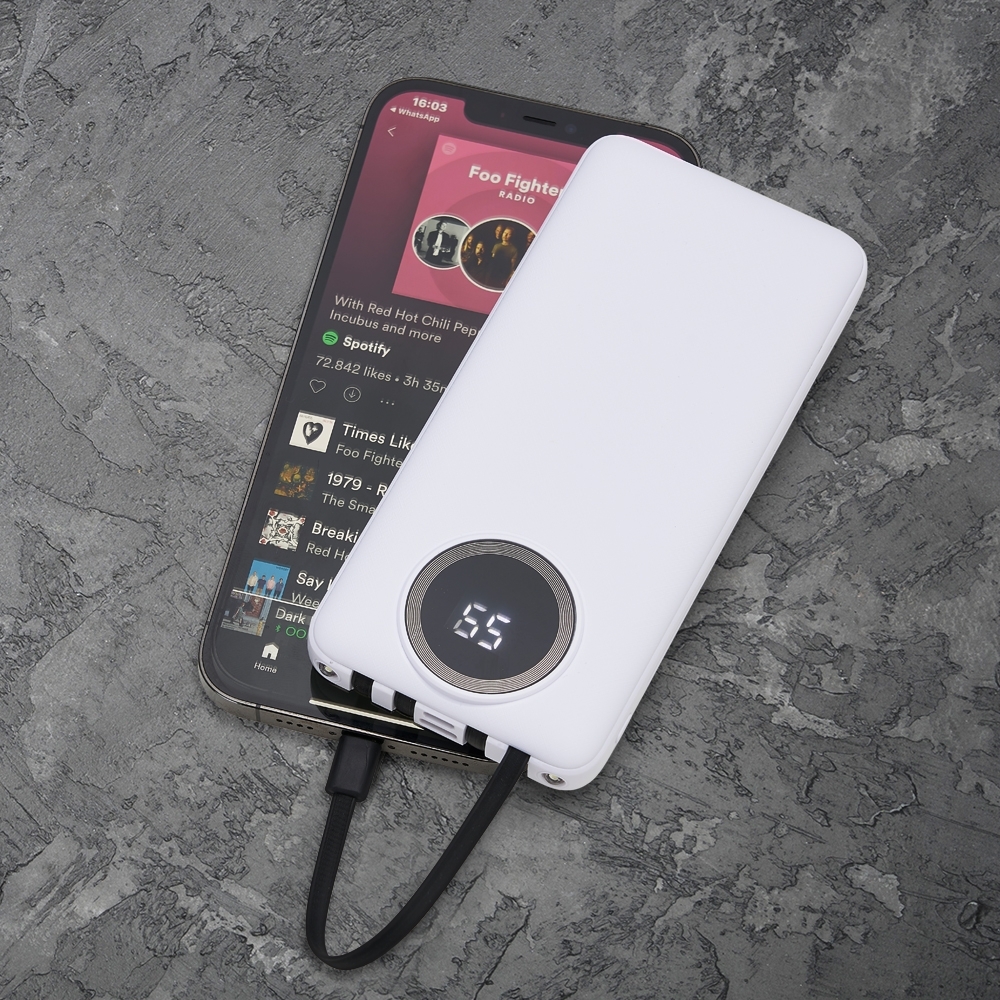 Power Bank 10.000mAh com Lanterna e Multissaídas — BCO